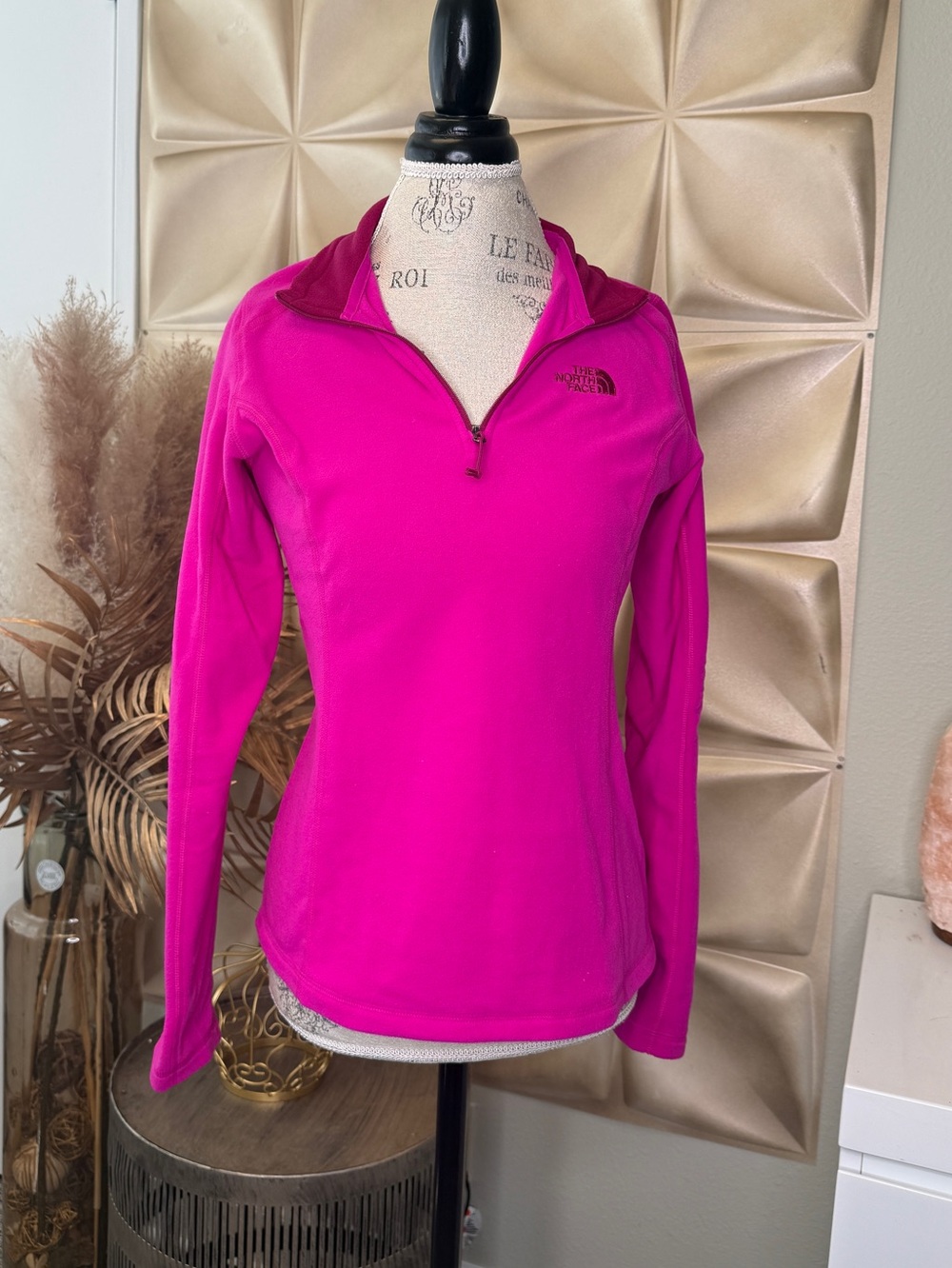 The North Face Women's Hot Pink Quarter-Zip Pullover